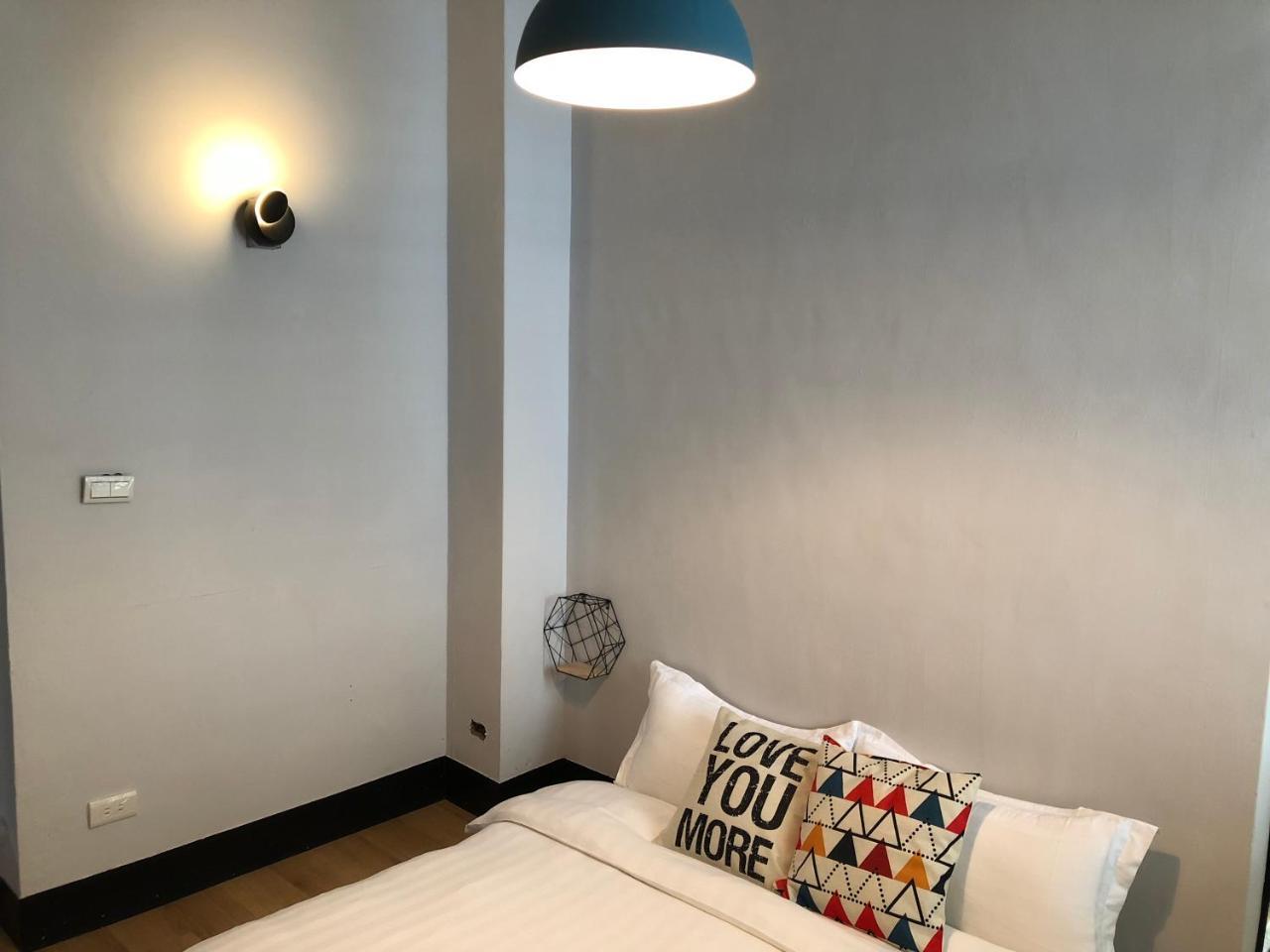 湘品旅館xiang Pin Hotel-有人旅宿東大門夜市湘品館-無電梯無電視 訂房後請注意訊息加line聯繫我 เมืองฮวาเหลียน ภายนอก รูปภาพ